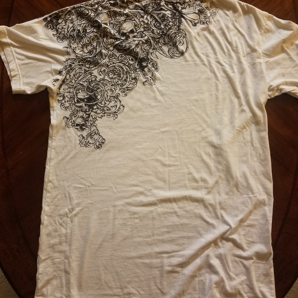 Men's Shirt - Picture 2 of 3